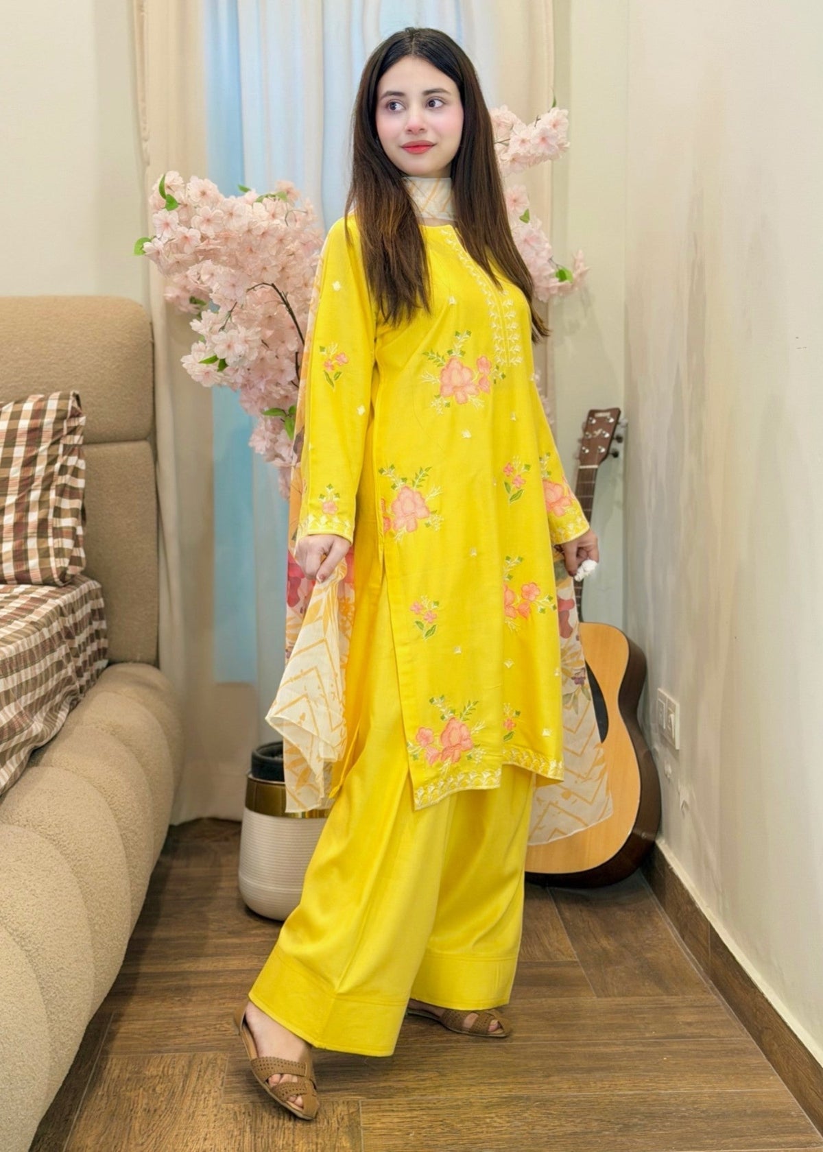 Gulposh stitched eastern suit by Tehzeeb Libas (view 3)
