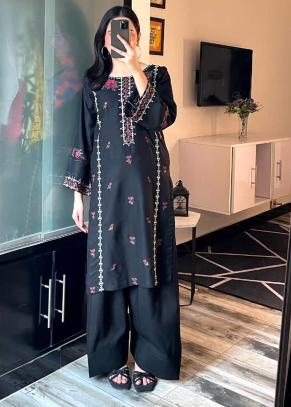 Luxury embroidered 2-piece suit with farshi by Tehzeeb Libas (view 2)