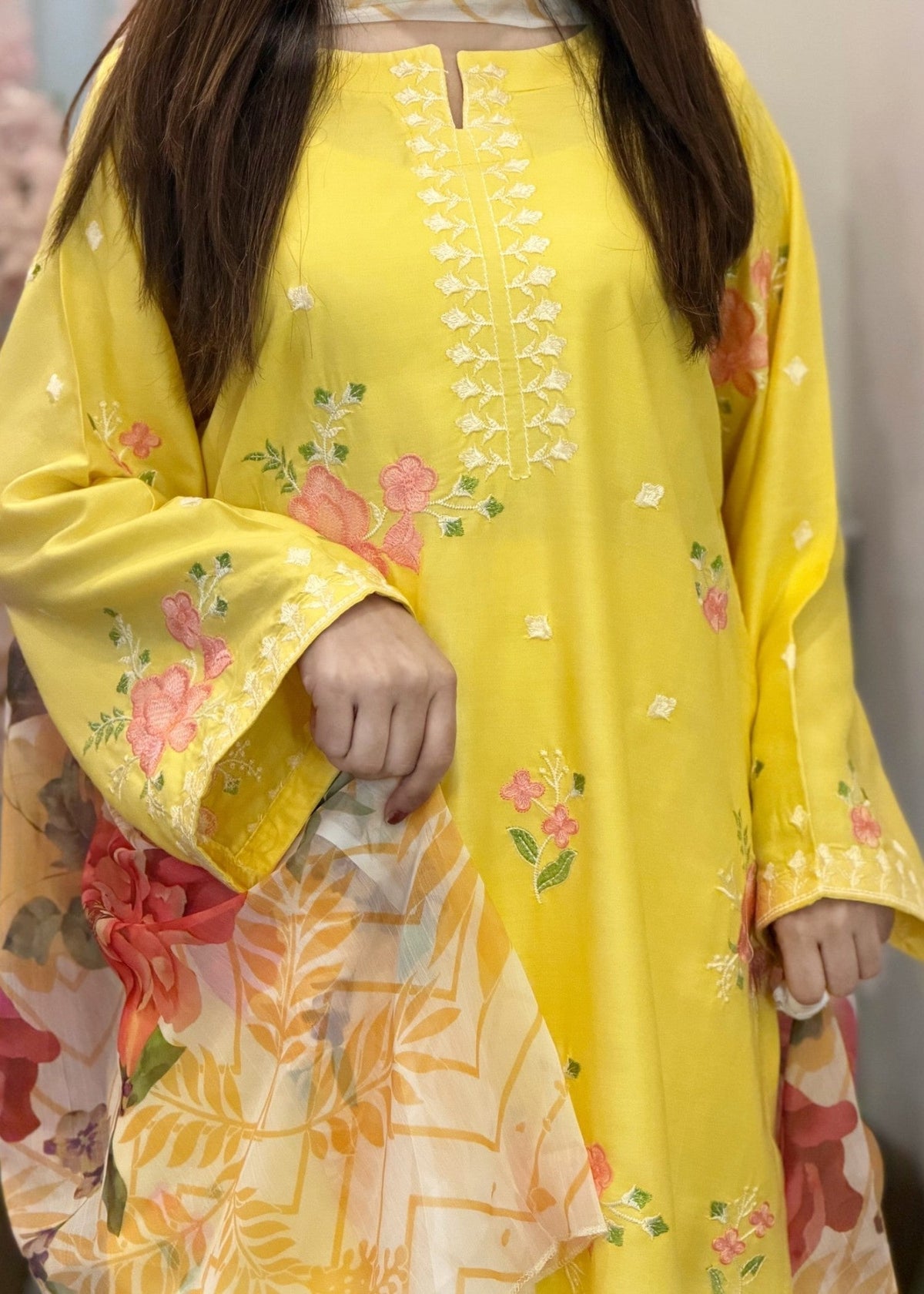Gulposh stitched eastern suit by Tehzeeb Libas (view 5)